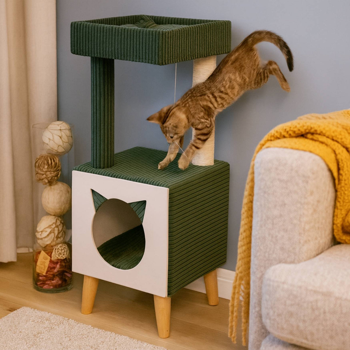 Premium Cat Tree with Cat Cave, Lounging Platform & Natural Sisal – Stable and Modern