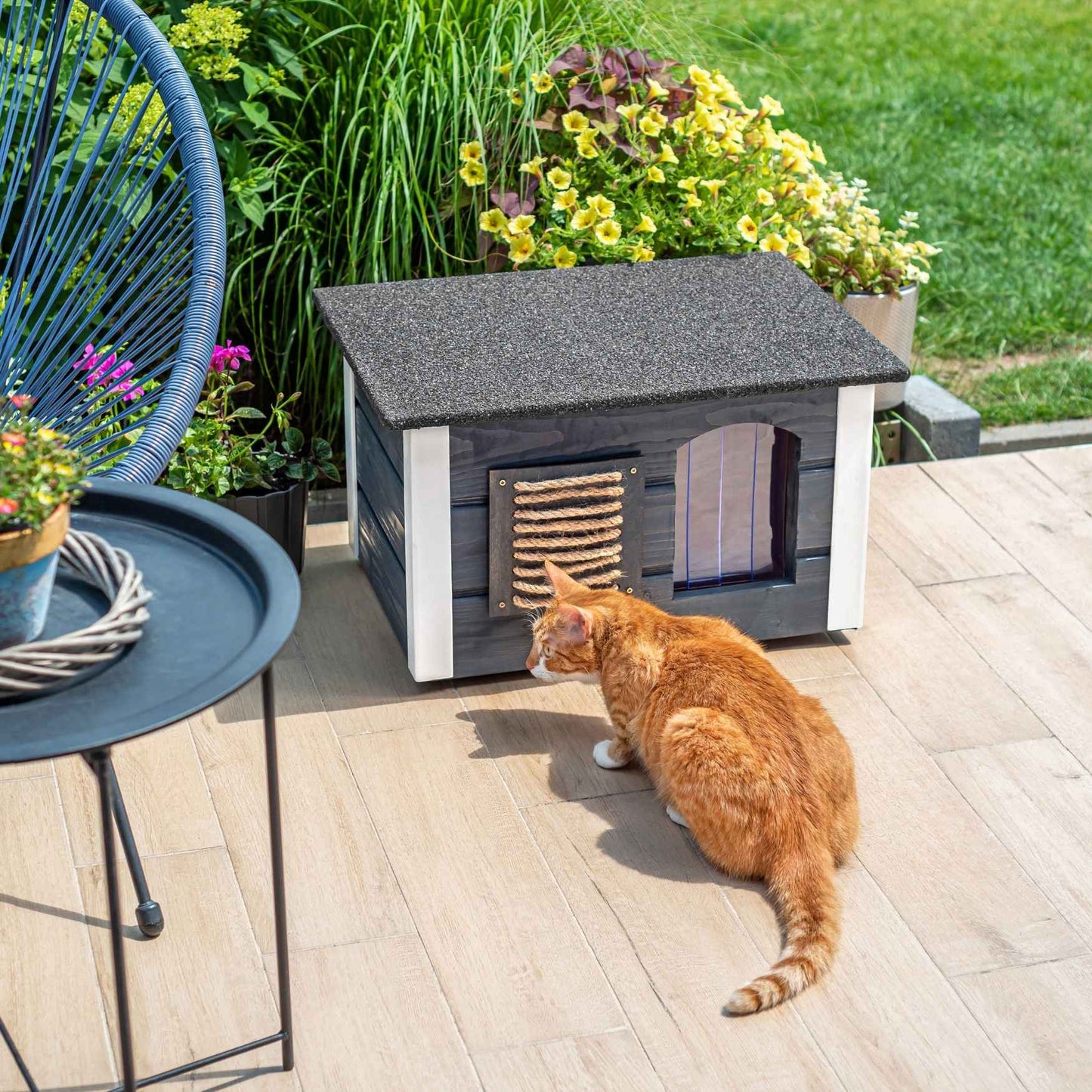 Insulated Outdoor Cat House with Waterproof Openable Roof