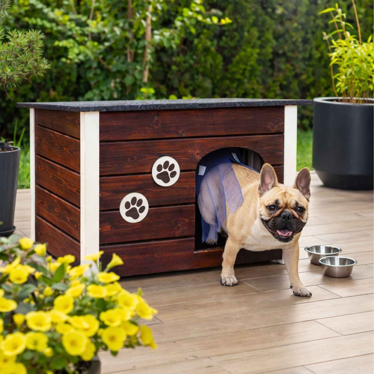 Insulated Outdoor Dog House with Openable Flat Roof