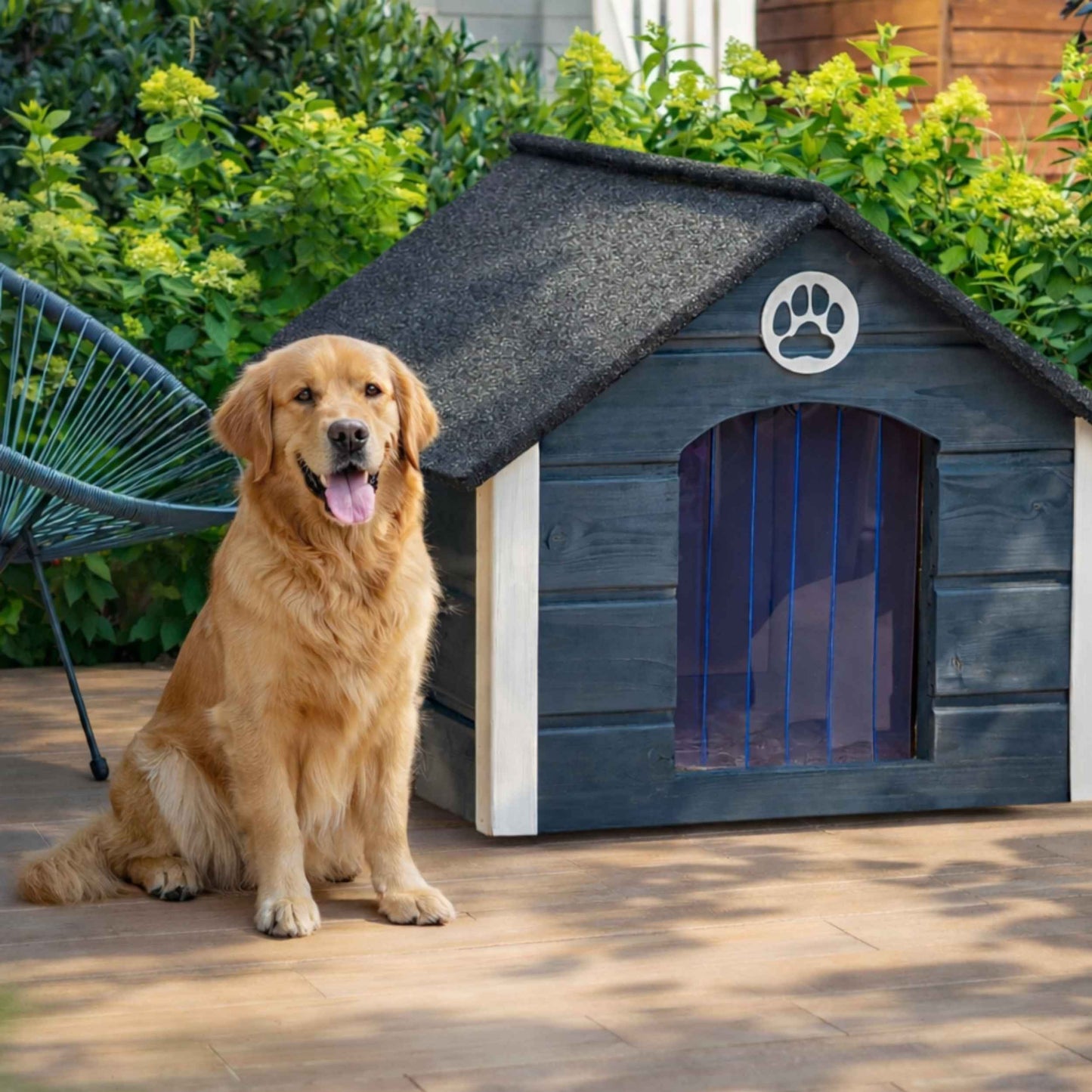 Insulated Outdoor Dog House with Sloped Roof
