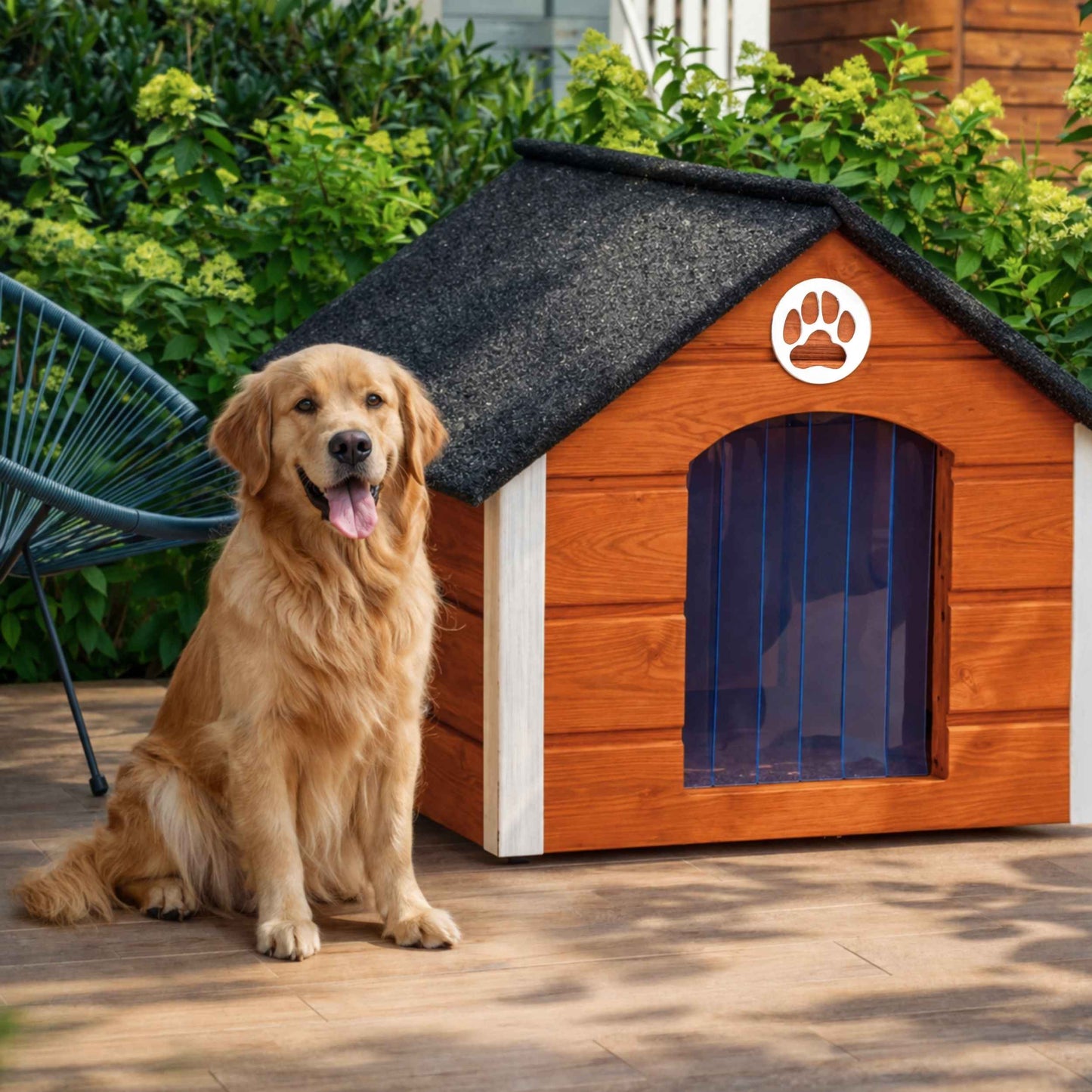 Insulated Outdoor Dog House with Sloped Roof