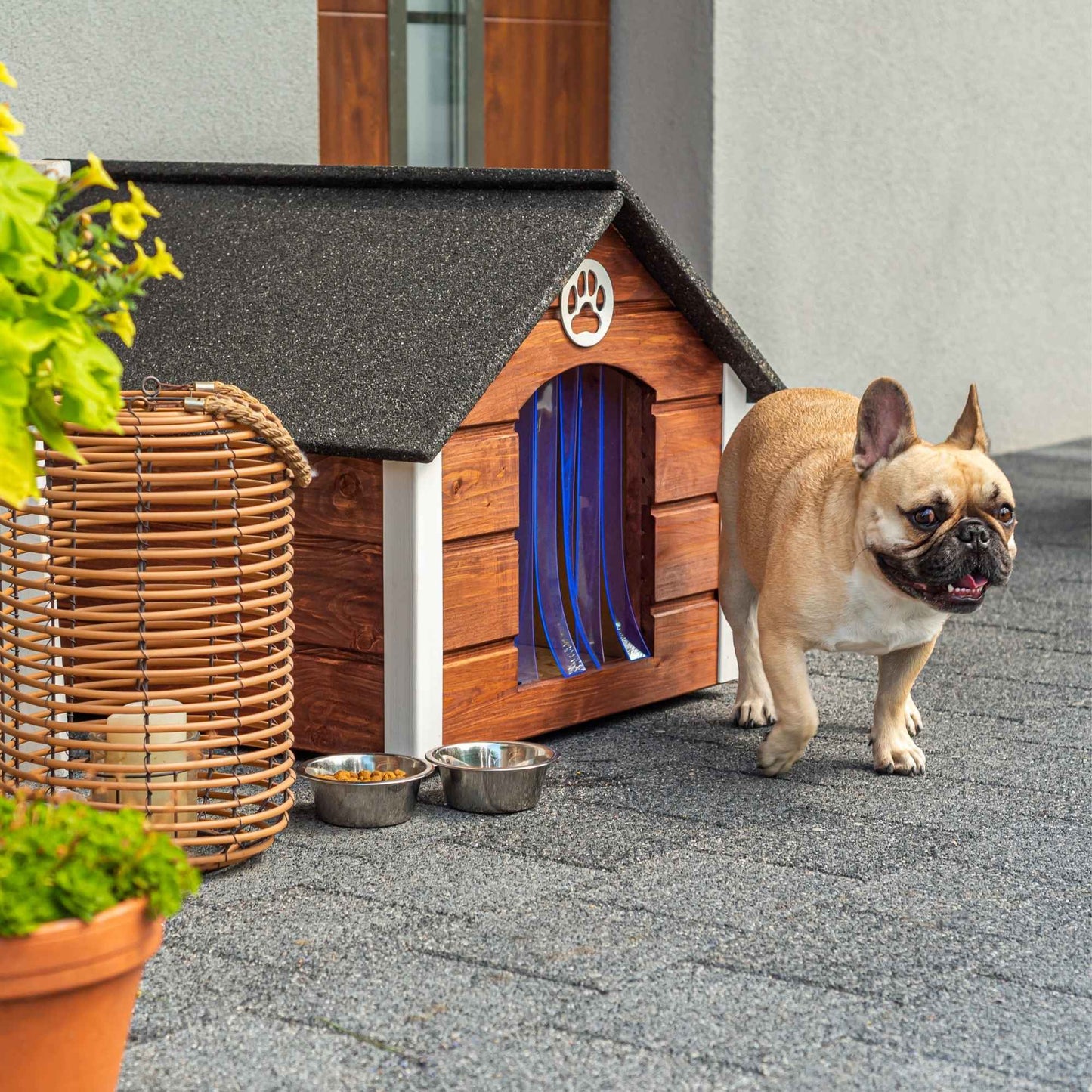 Insulated Outdoor Dog House with Sloped Roof