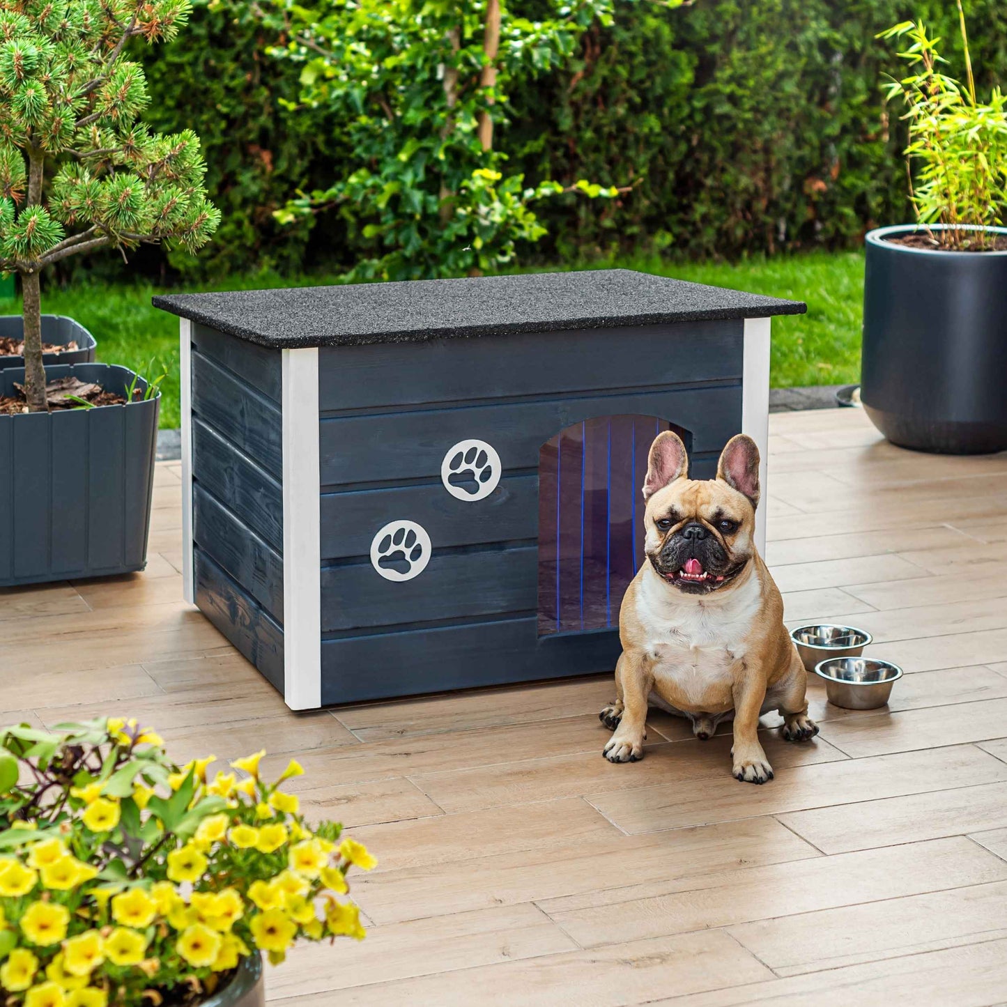 Insulated Outdoor Dog House with Openable Flat Roof